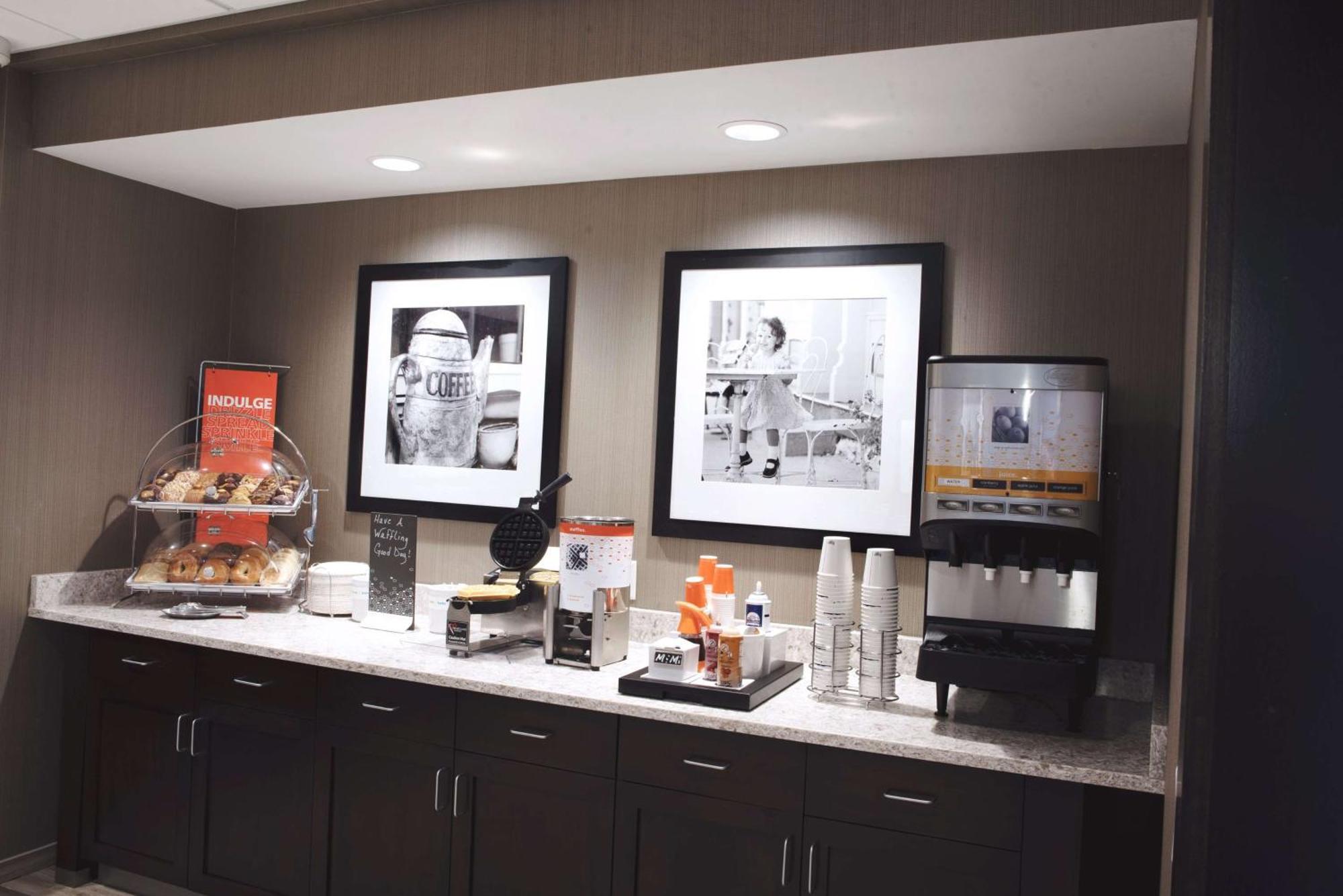 Hampton Inn & Suites Des Moines/Urbandale Ia Zewnętrze zdjęcie